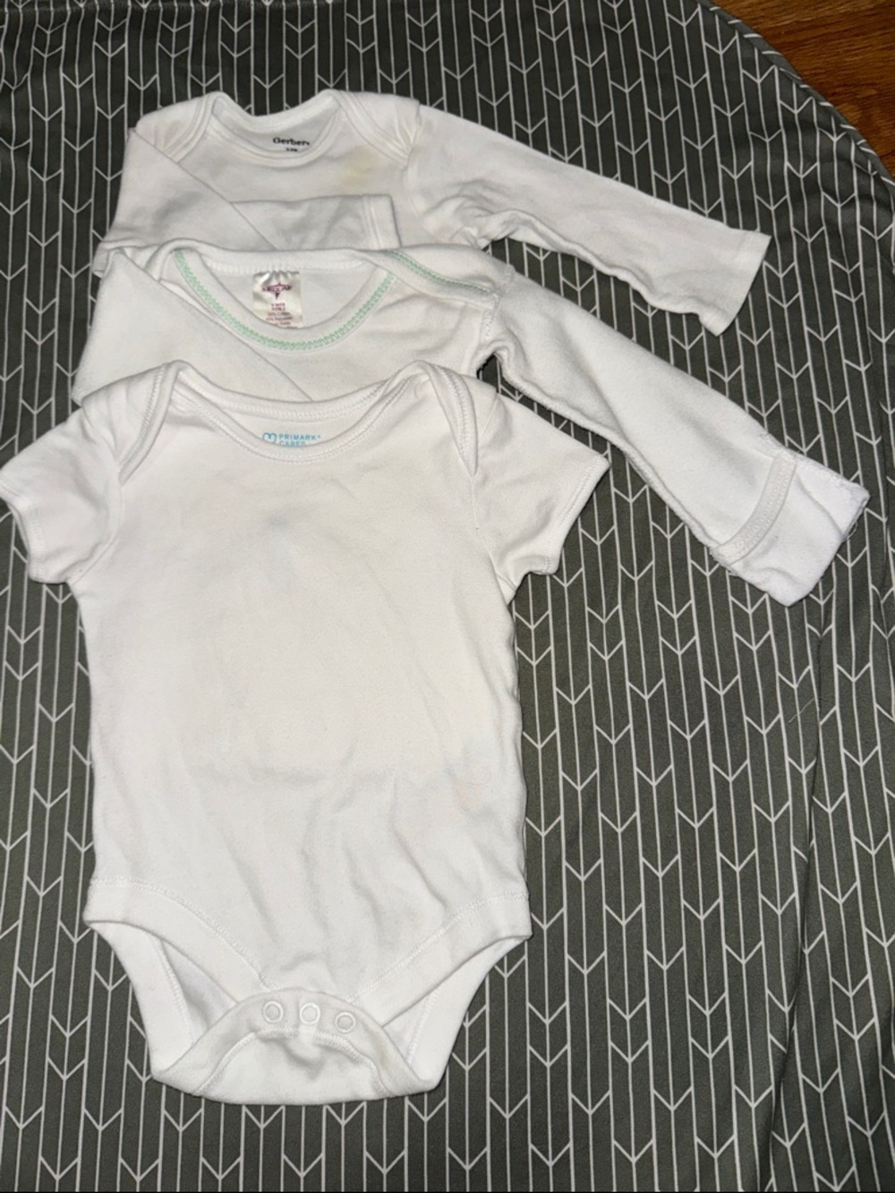 Gerber White Baby Bodysuit Set - 3 Pack